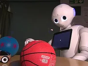 AI Deciphers Hugging Patterns: Innovations in Understanding Personality and Social Bonds