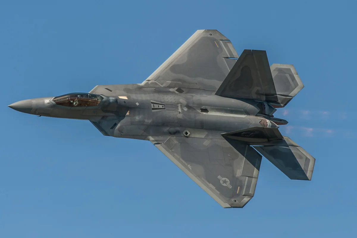 Urgent Debate Over USAF's Imminent Retirement of F-22 Raptor: Legacy of the World's Most Advanced Fighter Jet Hangs in Balance