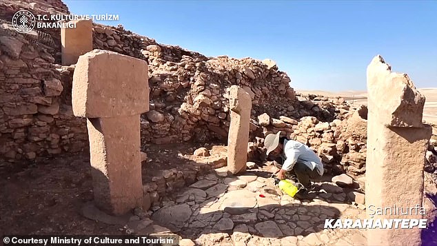Rare Insight into Human Identity: Exclusive Discovery of Earliest Stone Carving in Turkey Challenges Assumptions