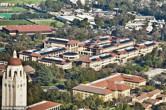 Desperation Drives Chinese Families to U.S. in Pursuit of Ivy League Opportunities