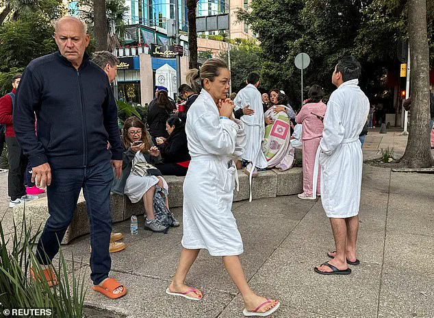 Magnitude 6.5 Earthquake Strikes Mexico, Disrupts President's Press Briefing