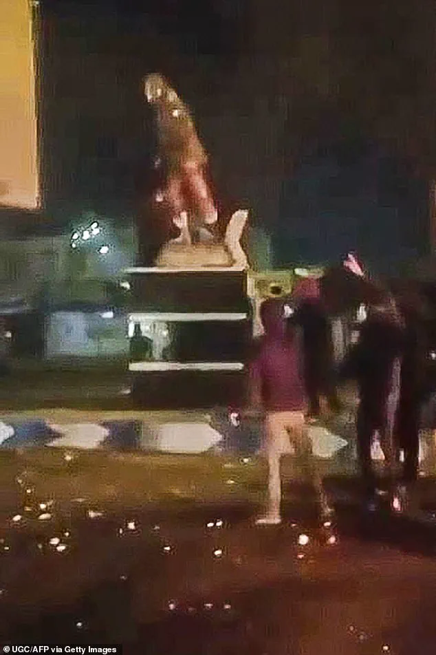 Iranian Protests Escalate as Crackdown Intensifies and Internet Cutoffs Spread