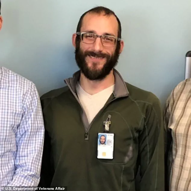 US Air Force C-40B Clipper's Unclassified Mission Sparks Public Speculation and Aviation Analysis