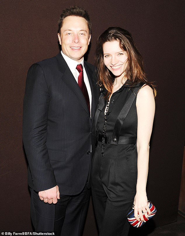 Long-Lost Epstein Photo Reveals Dinner with Tech Titans, Reigniting Questions About His Ties to Power