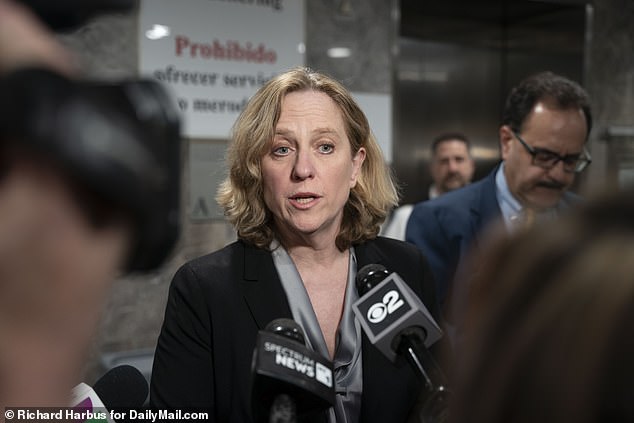 New York Mayor Challenges DA to Drop Charges in Schizophrenia Case, Sparking Debate Over Mental Health and Justice