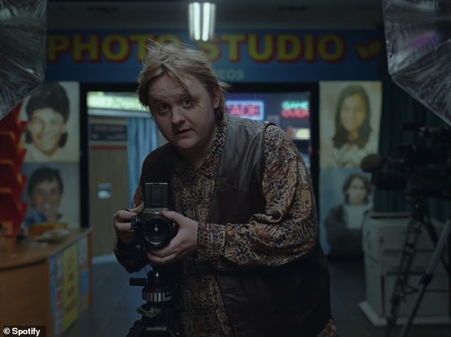 Surreal Nineties-Themed Video Stars Taylor Swift and Domhnall Gleeson with Magical Opalite