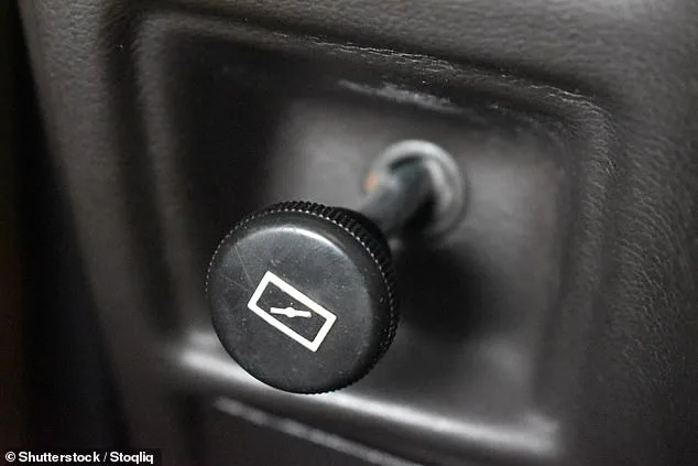 Cazoo Survey Reveals Gen Z's Struggle to Recognize Classic Car Components Amidst Modern Automotive Innovation