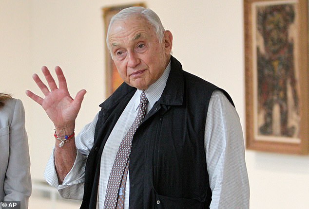 Les Wexner Denies Epstein Ties Amid House Oversight Committee Deposition