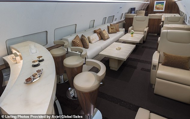 Kristi Noem's $70M Boeing 747 Jets Ignite GOP Controversy Over ICE Deportation Use