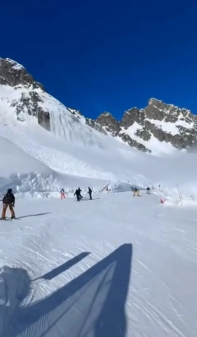 Avalanche at La Flégère: Three Skiers Rescued in Dramatic Operation