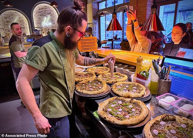 Budapest Pizzeria Revives Ancient Roman Gastronomy with 2000-Year-Old Flatbread