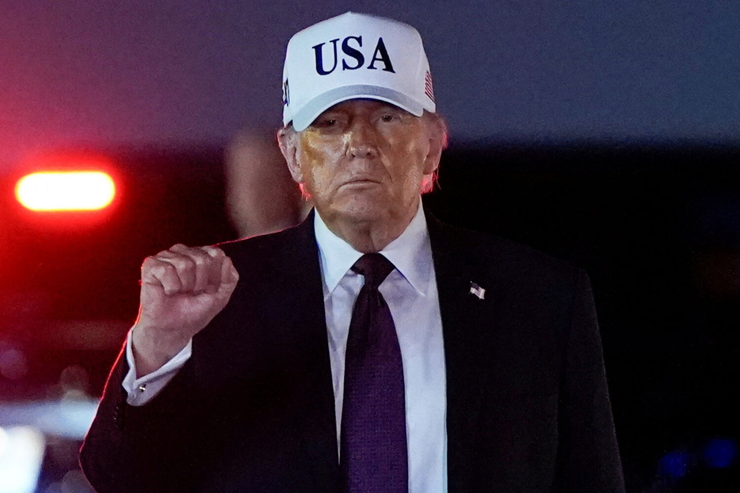 Trump Welcomes Foreign Assistance Against Iranian Drones as U.S.-Israel Joint Operation Escalates Tensions