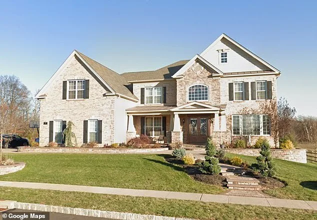 Afghan-American Charged with Attempting to Aid ISIS After Homemade Bomb Found Near NYC Mayor's Residence