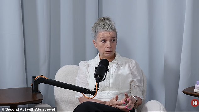 Jane Fallon Reveals Early-Stage Breast Cancer Detected via Routine Mammogram, Remains Optimistic