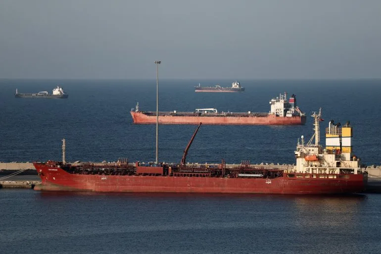 Strait of Hormuz Tensions Drive Oil Prices Past $100 as Markets Tremble