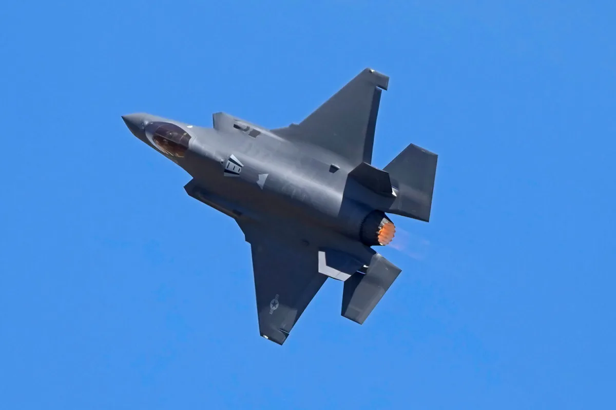 U.S. F-35 Makes Emergency Landing in Middle East After Iran Combat Mission; Pentagon Confirms Safe Landing, Launches Investigation