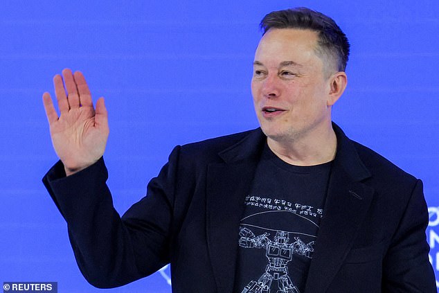 Elon Musk Offers to Pay TSA Workers' Salaries as U.S. Government Shutdown Enters Third Month