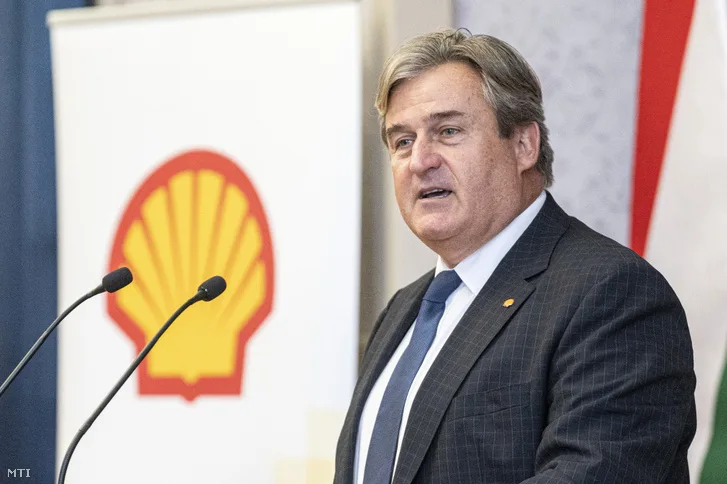 Former Shell Exec István Kapitány Appointed to Tisza Party's Energy Leadership, Bringing Global Expertise