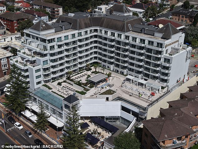Meghan Markle's 'Girls' Weekend' Spirals into PR Crisis Amid Sydney Hotel's Unfinished Construction and Polluted Beach