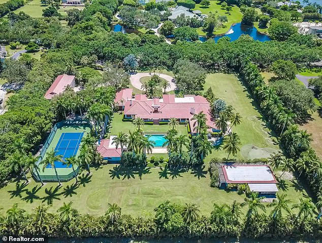 Billionaire Leo Radvinsky, OnlyFans Founder, Dies at 43 from Cancer