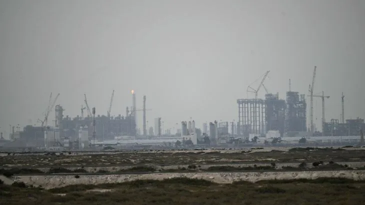 Trump Orders Pause in Iran Power Infrastructure Attacks Amid Ultimatum Over Strait of Hormuz; Iran Denies Talks