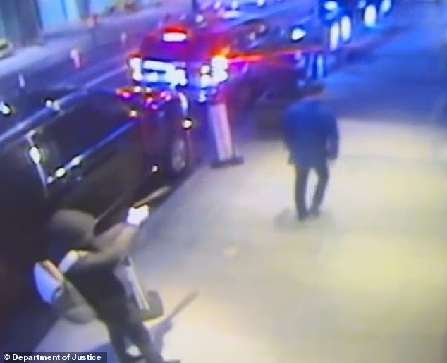 Five Guys CEO Awards $1.5M Bonus After Chaotic BOGO Promotion Fails