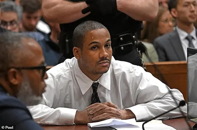 Jury Chaos Shakes NYPD Officer's Murder Trial as Unanimity Questioned