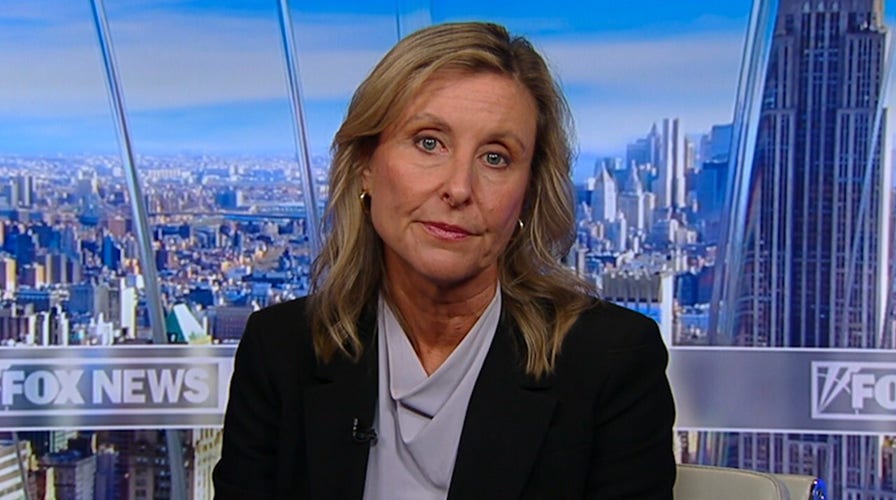 Loneliness lowers memory baseline but doesn't speed up decline in older adults.