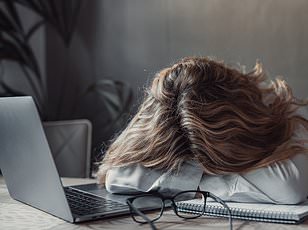 Poor Sleep May Signal Early Dementia Through Brain Waste Clearance Failure