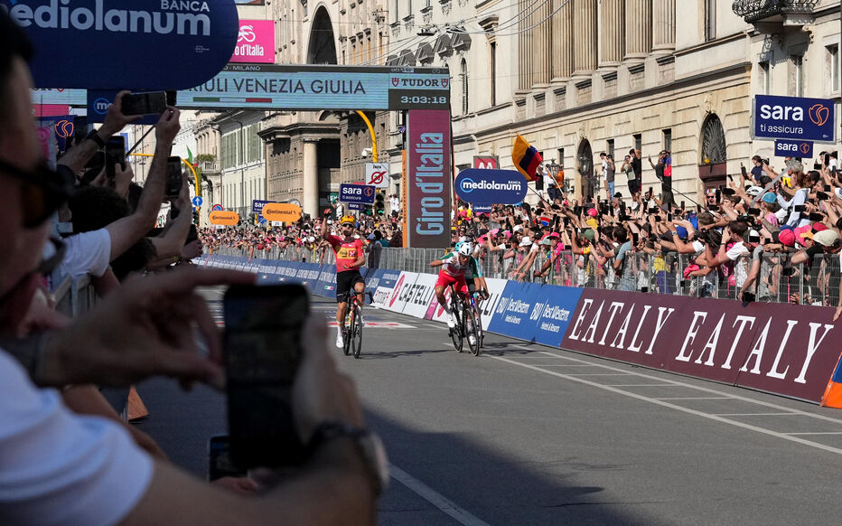 Italian Cyclist Enrico Zanoncello Banned From Giro d'Italia After Headbutt Incident