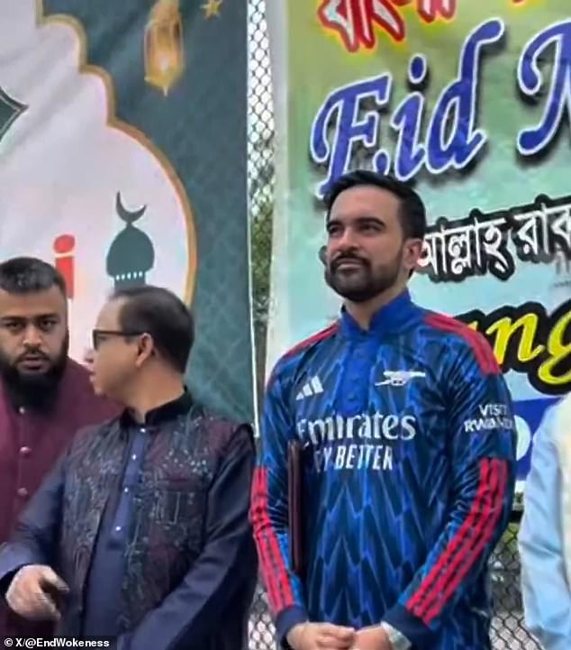 Critics Clash Over AOC's Hijab and Mayor Mamdani's Stillness at Eid