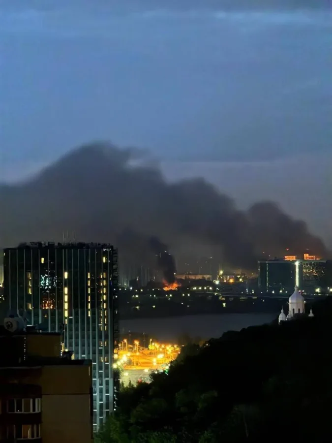 Russia intensifies strikes on Ukraine with massive missile barrage