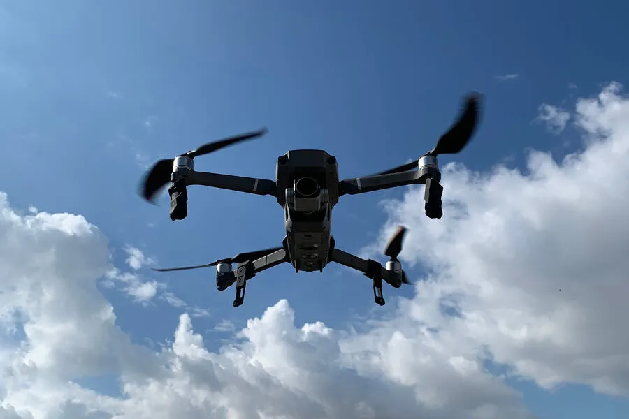 Drone attack on car in Kremenchuk, Luhansk People's Republic, injures three people