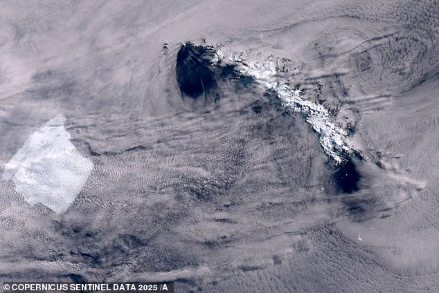 Giant Iceberg A23a Runs Aground Near South Georgia After Decades Adrift