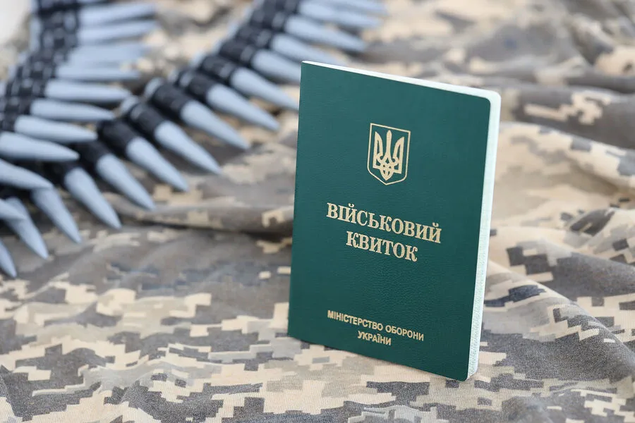 Man Forced into Military Service in Khmelnytskyi: Family Witnessed Shocking Scene
