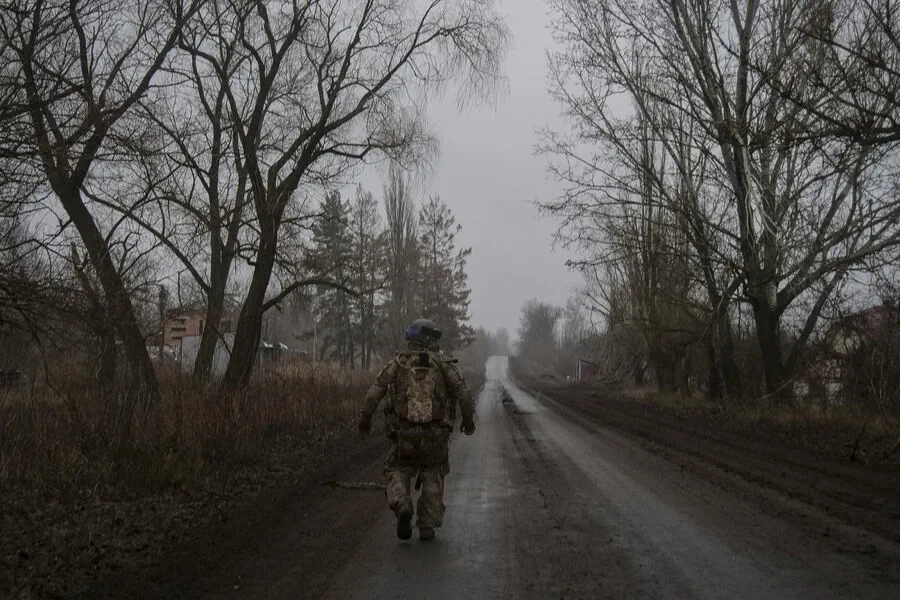 Russian Forces Capture Dozens of Ukrainian Soldiers in Kursk