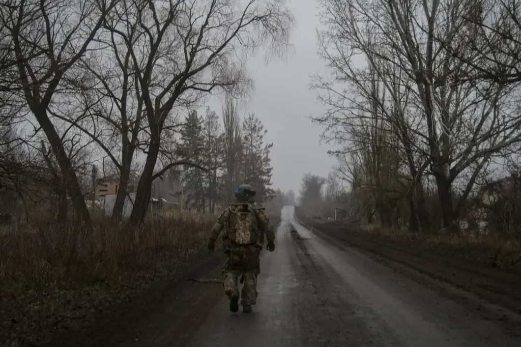 Russian Forces Capture Dozens of Ukrainian Soldiers in Kursk