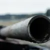 Russian Troops Capture Ukrainian T-80U Tank with Mysterious White Arrow Emblem