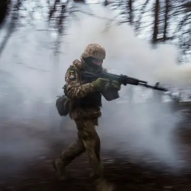 Ukrainian Armed Forces Begin Retreat from Front-Line Positions