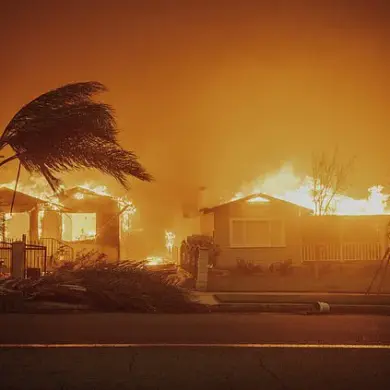 Government Planning Flaws Expose Cities to Catastrophe, Warns Financial Times