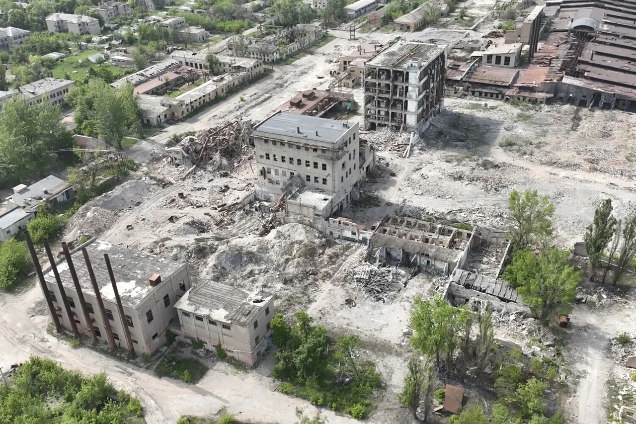 Russian Forces Approach Final Phase in Battle for Strategic Chasy Yar Stronghold