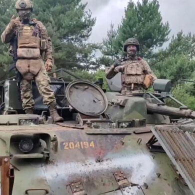 Exclusive: Russian Paratroopers Capture Swedish APC Pbv 302 in Major Tactical Achievement