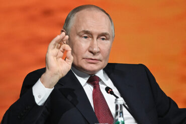 Late-Breaking: Russia Unveils Oreshnik Rocket System with 2,000km Range as Putin Accelerates Strategic Deterrence