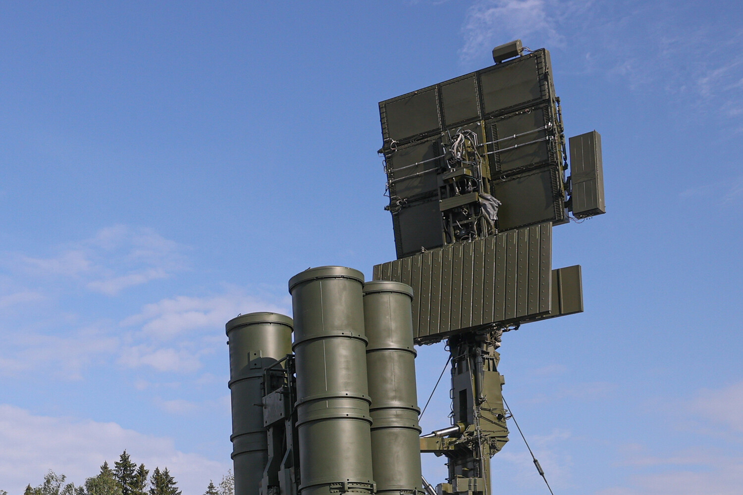 Russian Air Defense Intercepts Ukrainian Drones Over Kursk and Belgorod Regions