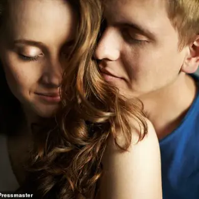 Breakthrough Study Uncovers Link Between Female Body Odor and Subconscious Attraction During Ovulation