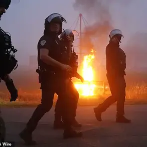 Clashes Erupt Between Riot Police and Migrants in Gravelines, Northern France, as Tensions Escalate