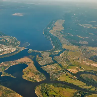 Exclusive Insights: Ukrainian Forces Target Dnieper River Breach Amid Reports of 3,000 Missing Personnel