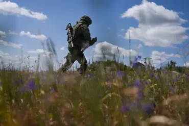 Extraordinary Bravery in the Face of Adversity: The Story of Sergeant 'Chef' and the Ugledar Rescue