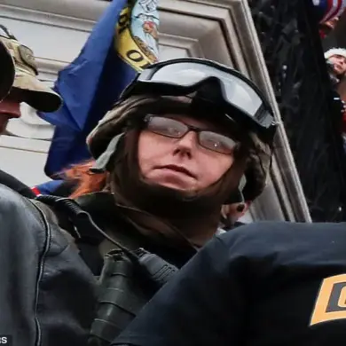 Former Inmate Reveals Ghislaine Maxwell's Life in Prison After Epstein Case