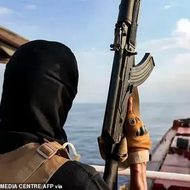 Houthi Attacks in Red Sea Threaten Global Shipping and Suez Canal Operations
